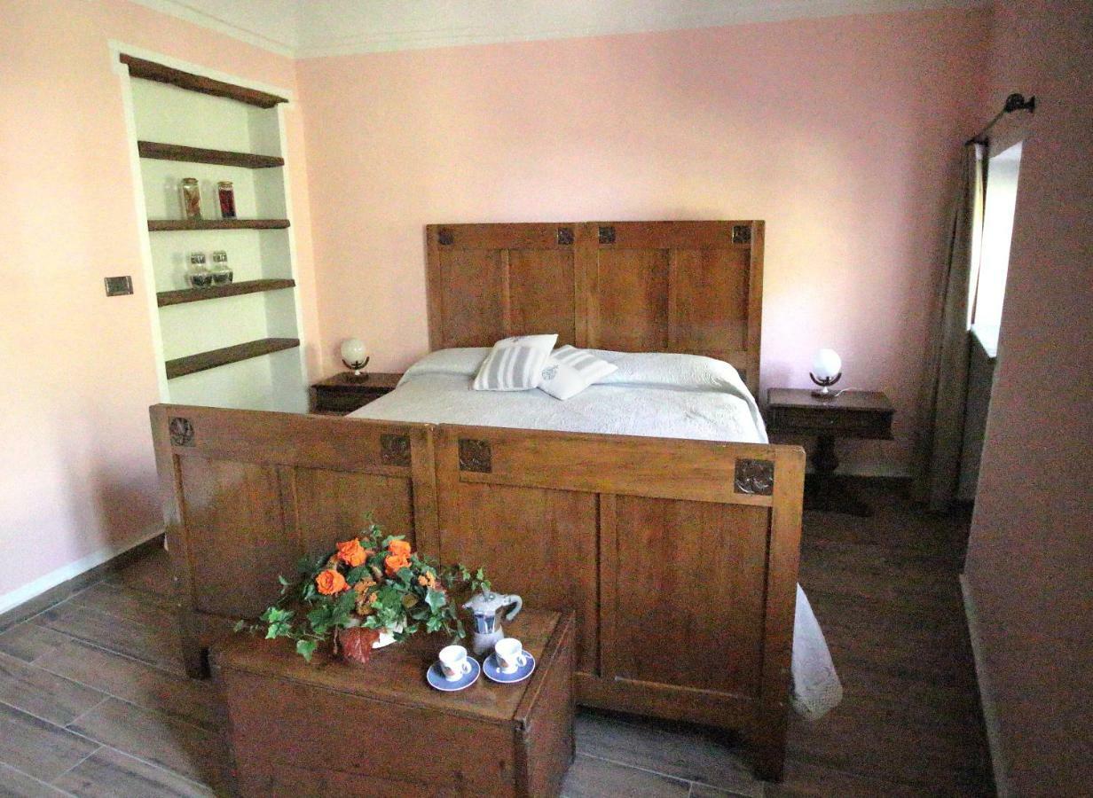 La Rocca Di Efisio Aparthotel Costigliole d'Asti Buitenkant foto